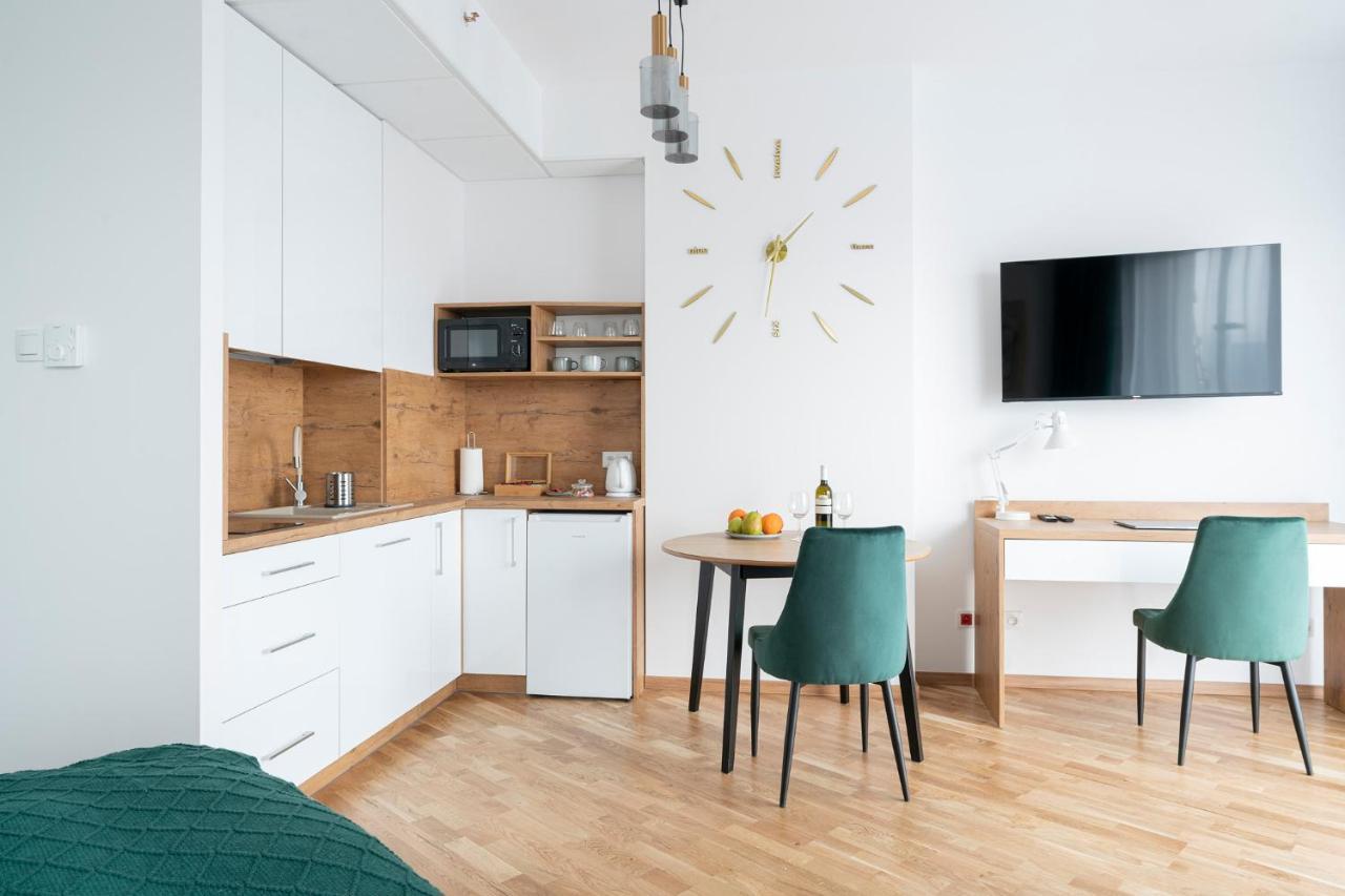 Apartamenty Wola Tower 华沙 外观 照片