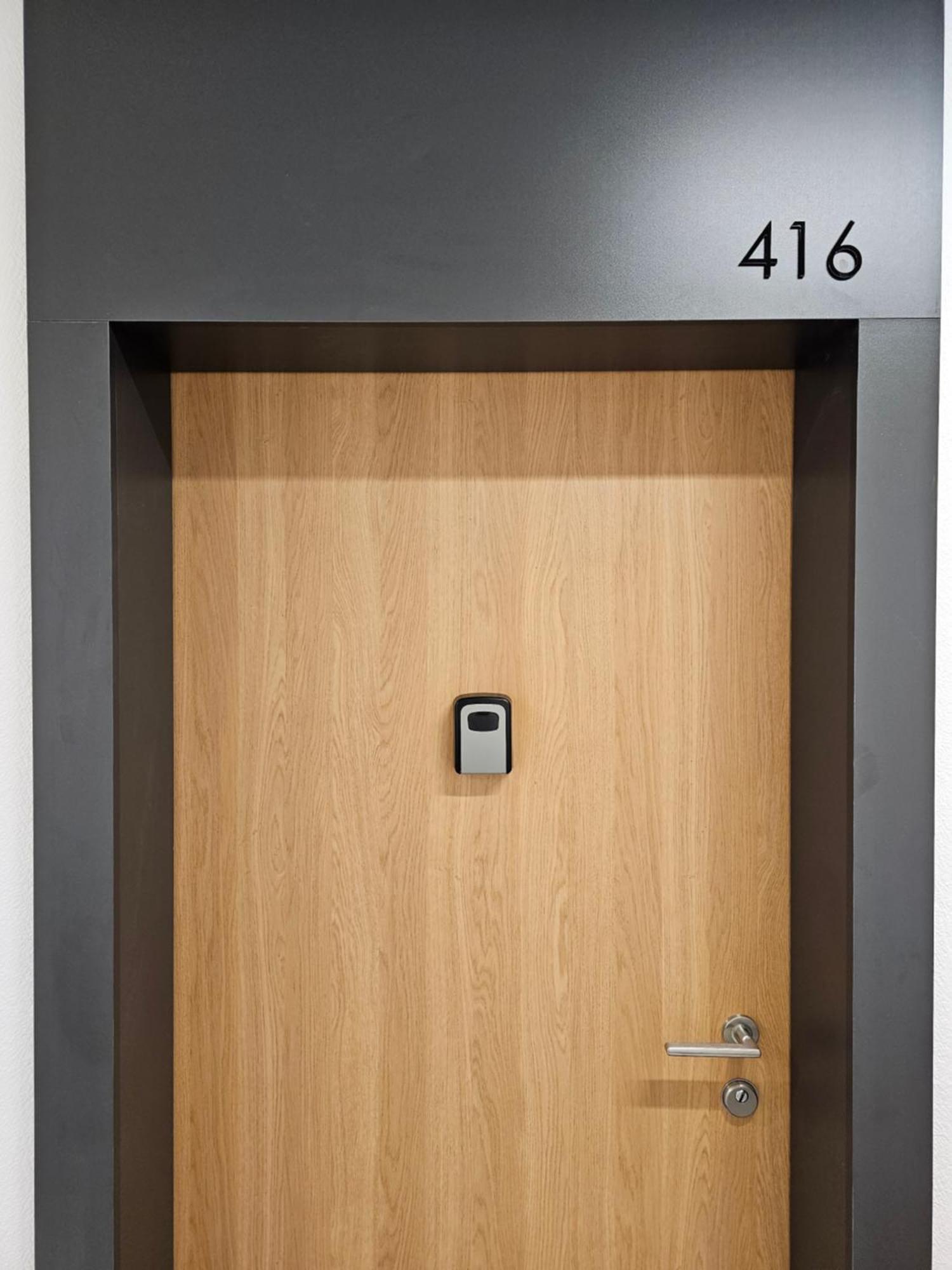 Apartamenty Wola Tower 华沙 外观 照片