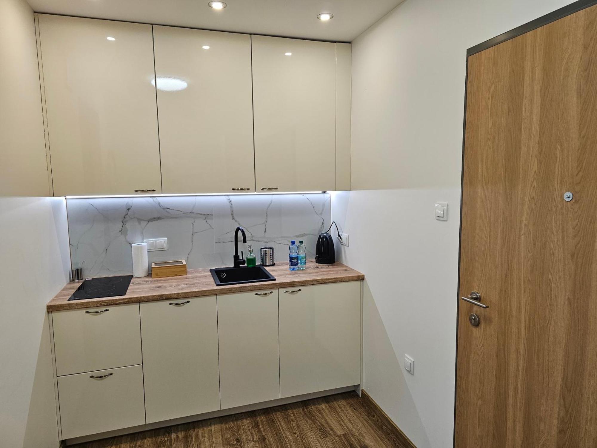 Apartamenty Wola Tower 华沙 外观 照片