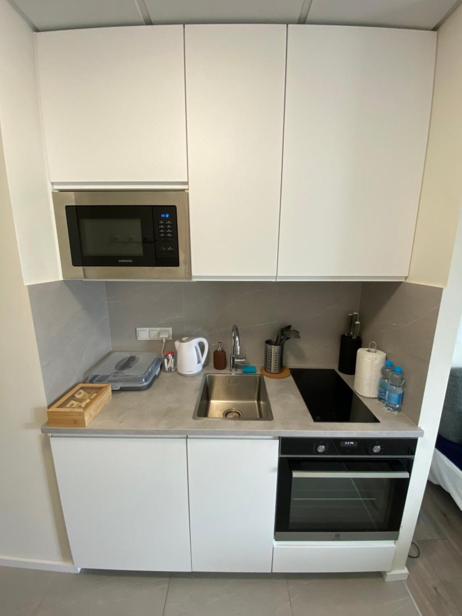 Apartamenty Wola Tower 华沙 外观 照片