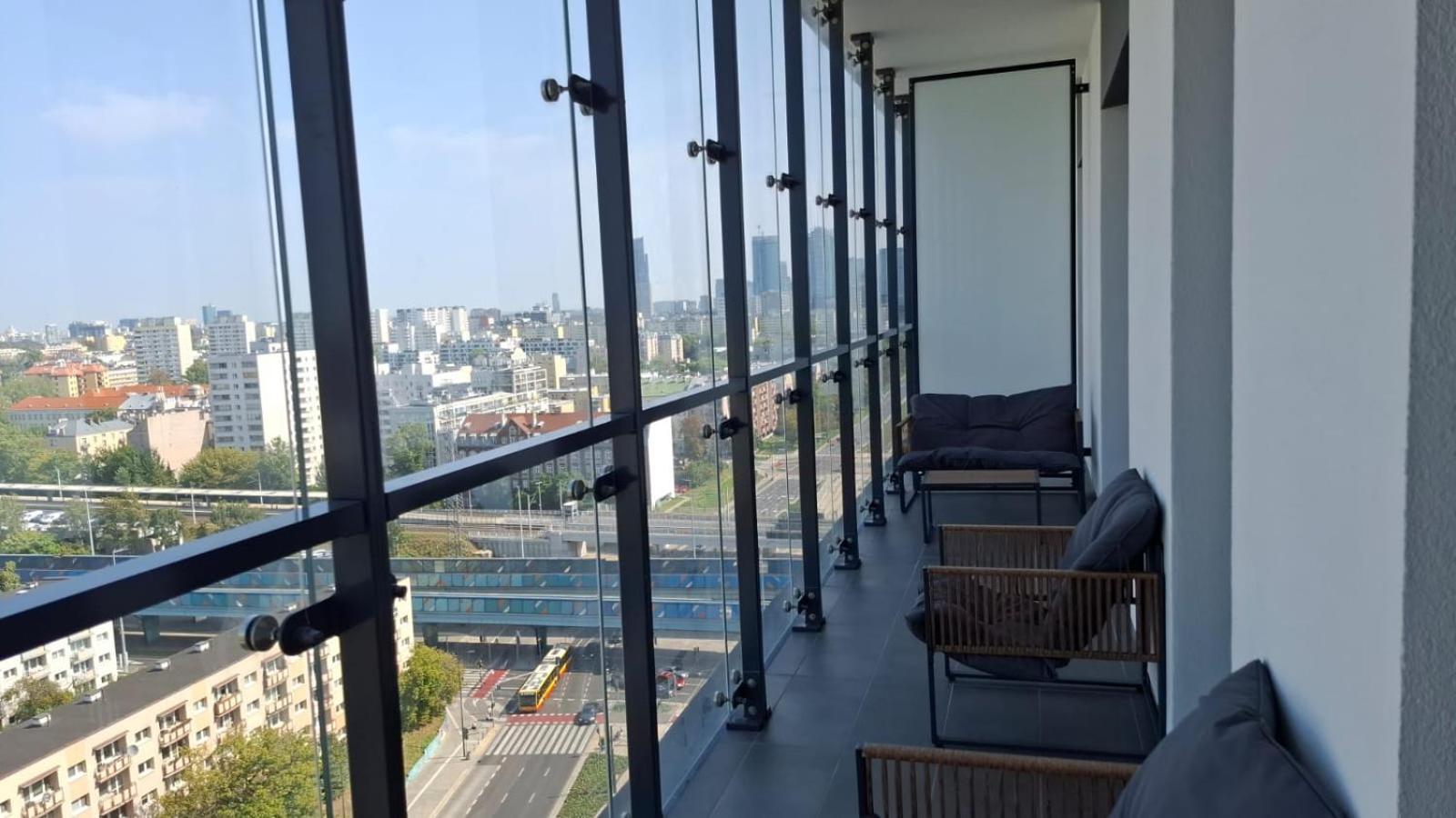 Apartamenty Wola Tower 华沙 外观 照片