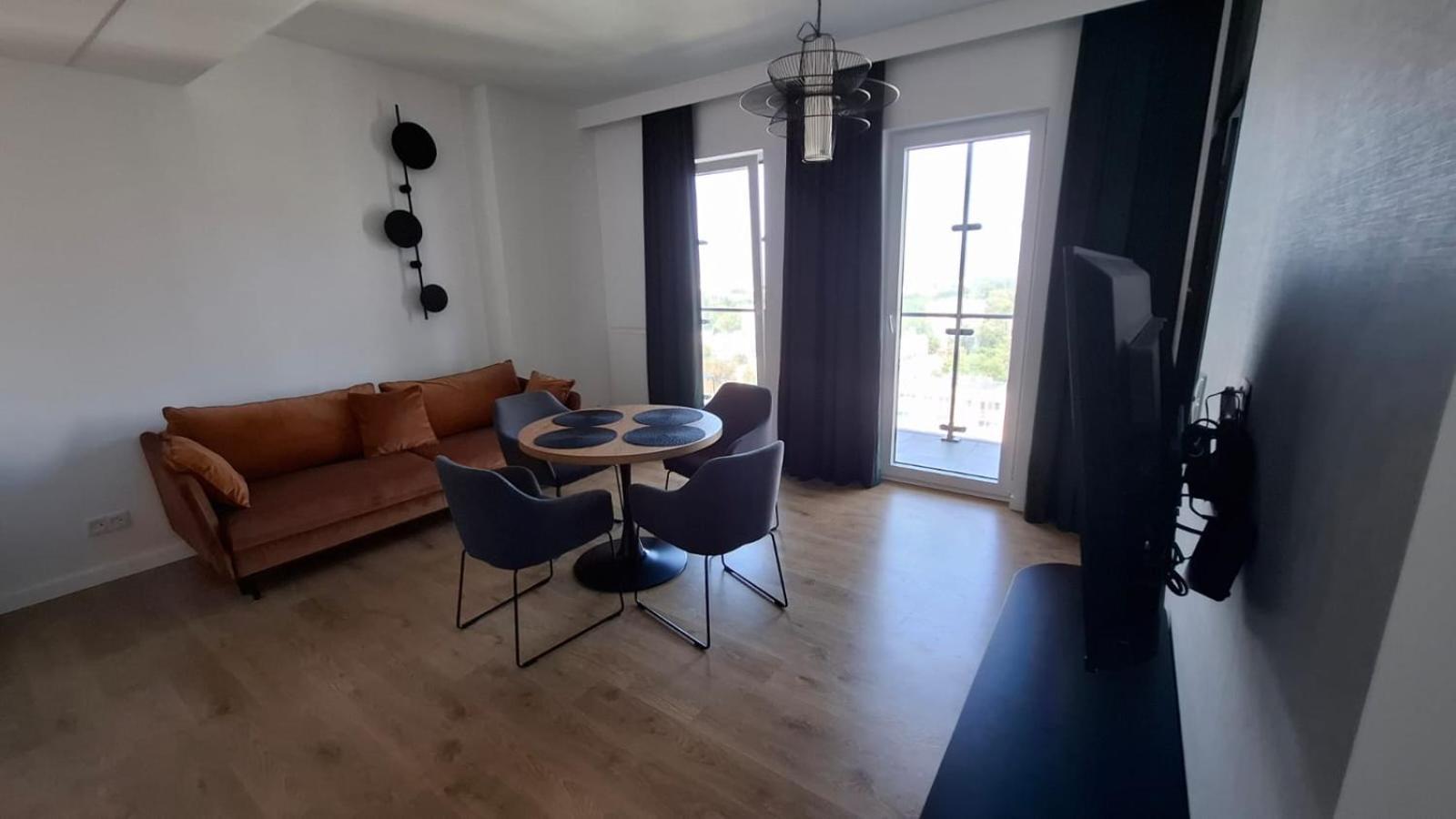 Apartamenty Wola Tower 华沙 外观 照片